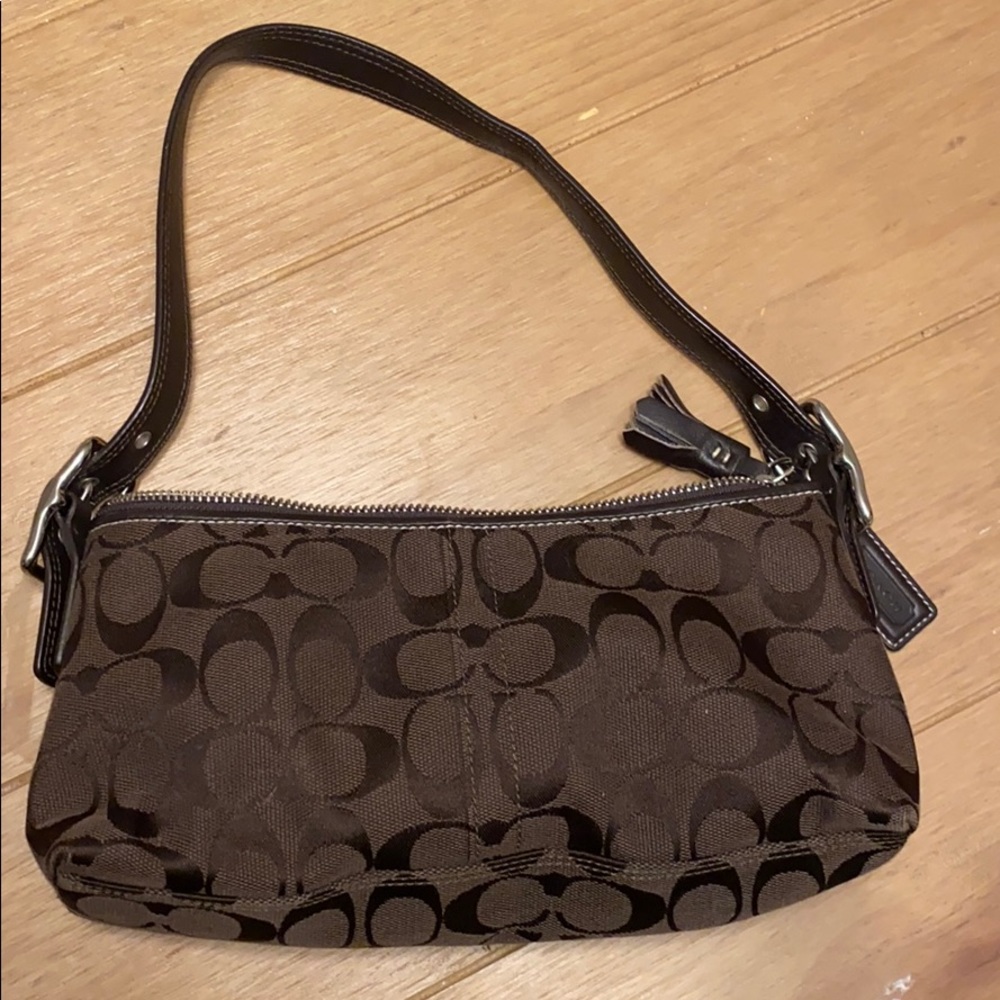 Coach Signature Shoulder Bag